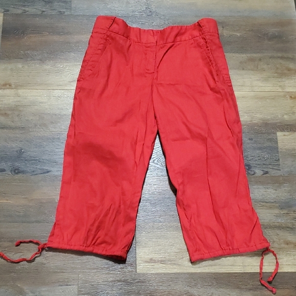 BCBGMaxAzria Red Bermuda Shorts Lightweight Casual - Picture 1 of 11